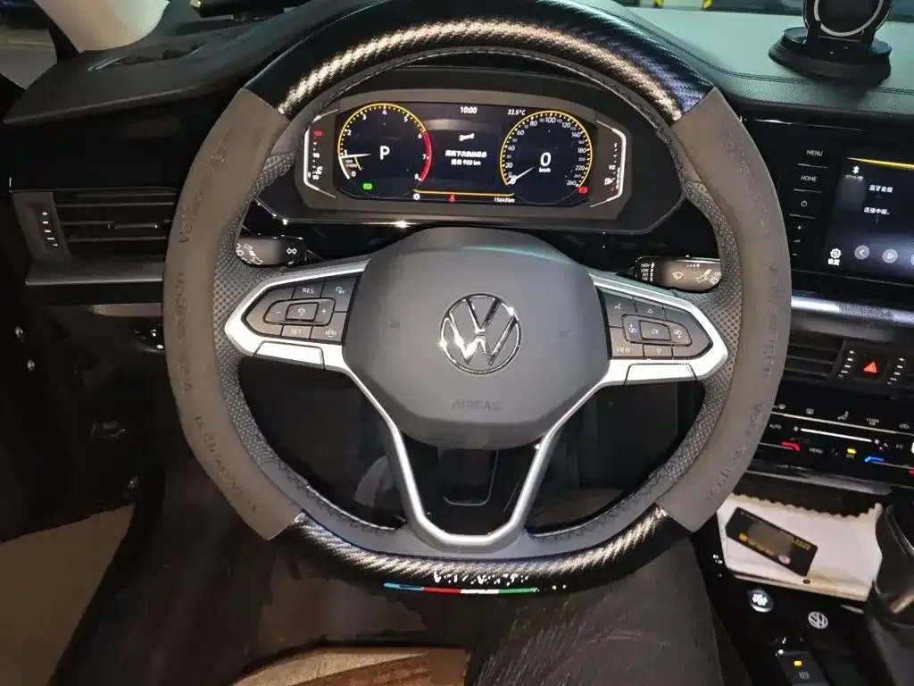 Volkswagen Passat — фото 9