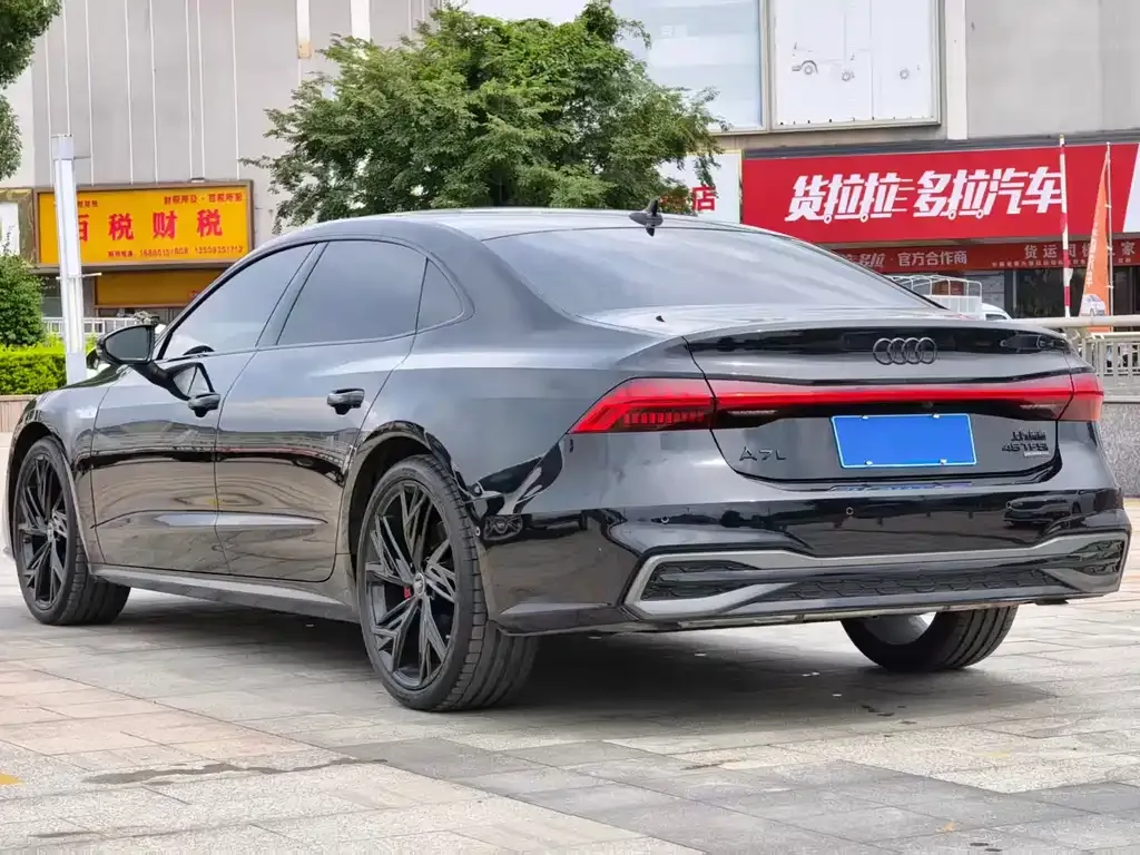 Audi A7L — фото 10