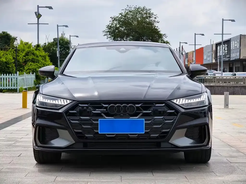 Audi A7L — фото 5