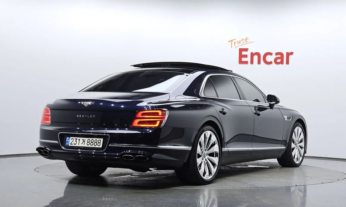 Bentley Flying Spur 2021 из KR, фото 4