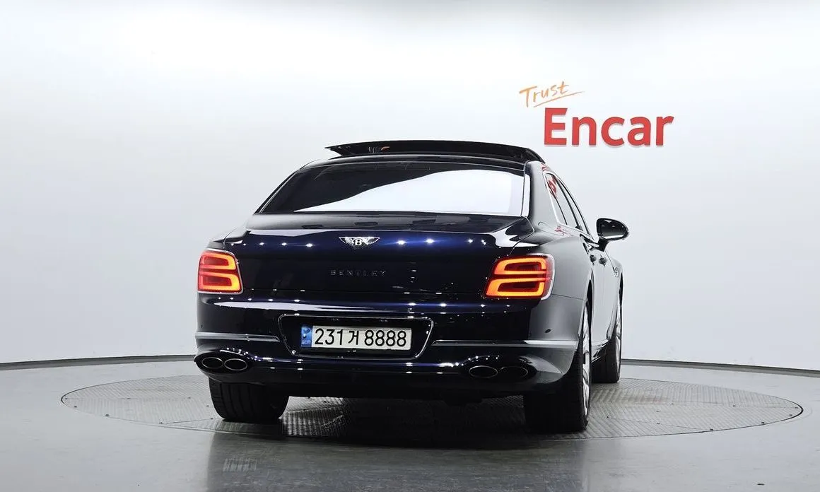 Bentley Flying Spur 2021 из KR, фото 3