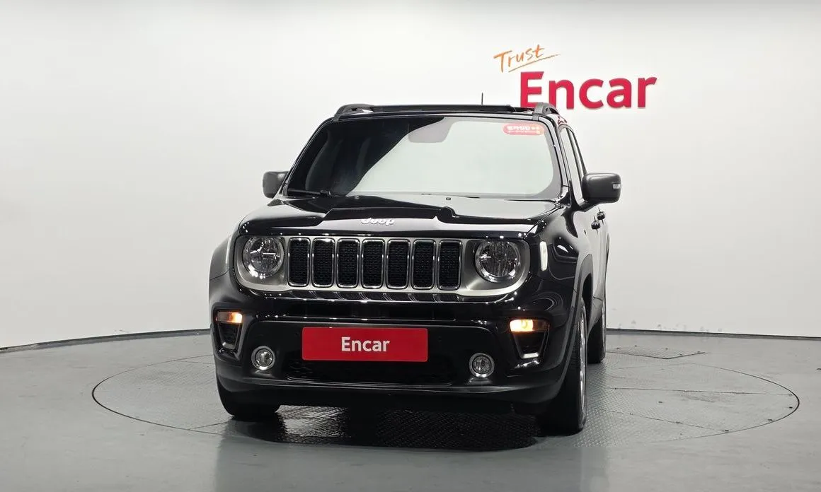 Jeep Renegade — фото 4