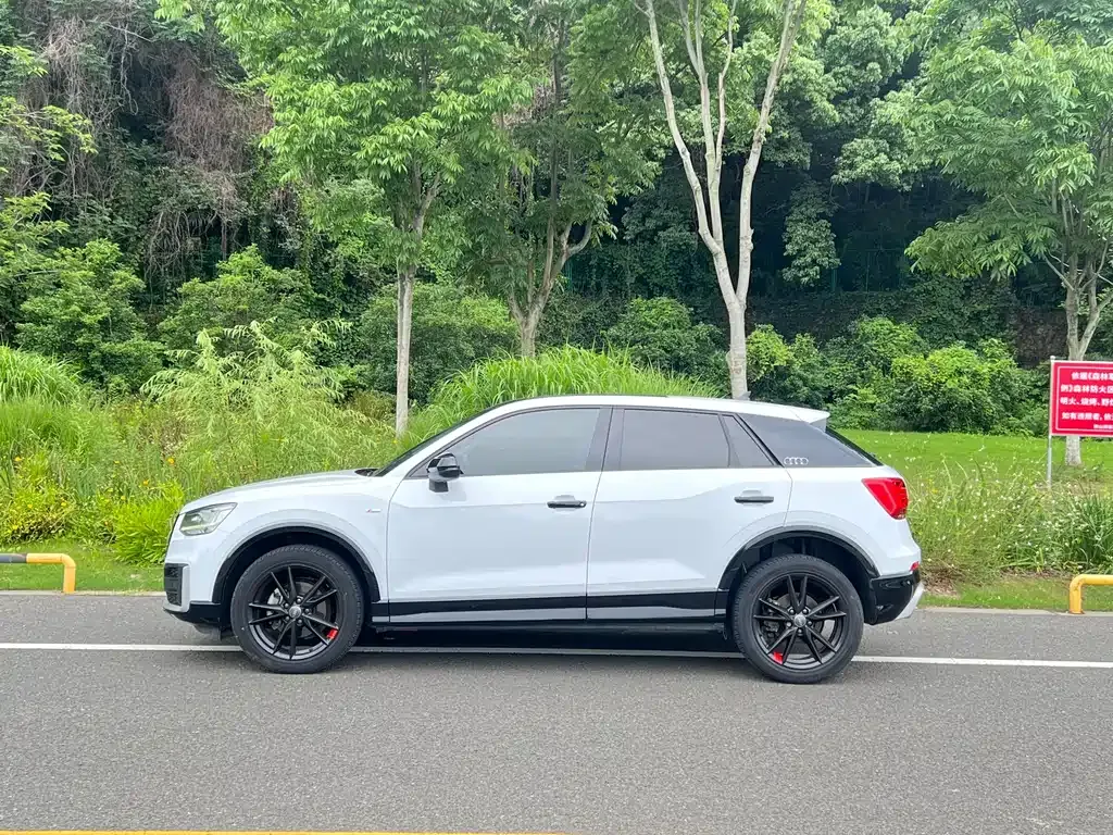 Audi Q2L 2021 из CN, фото 9