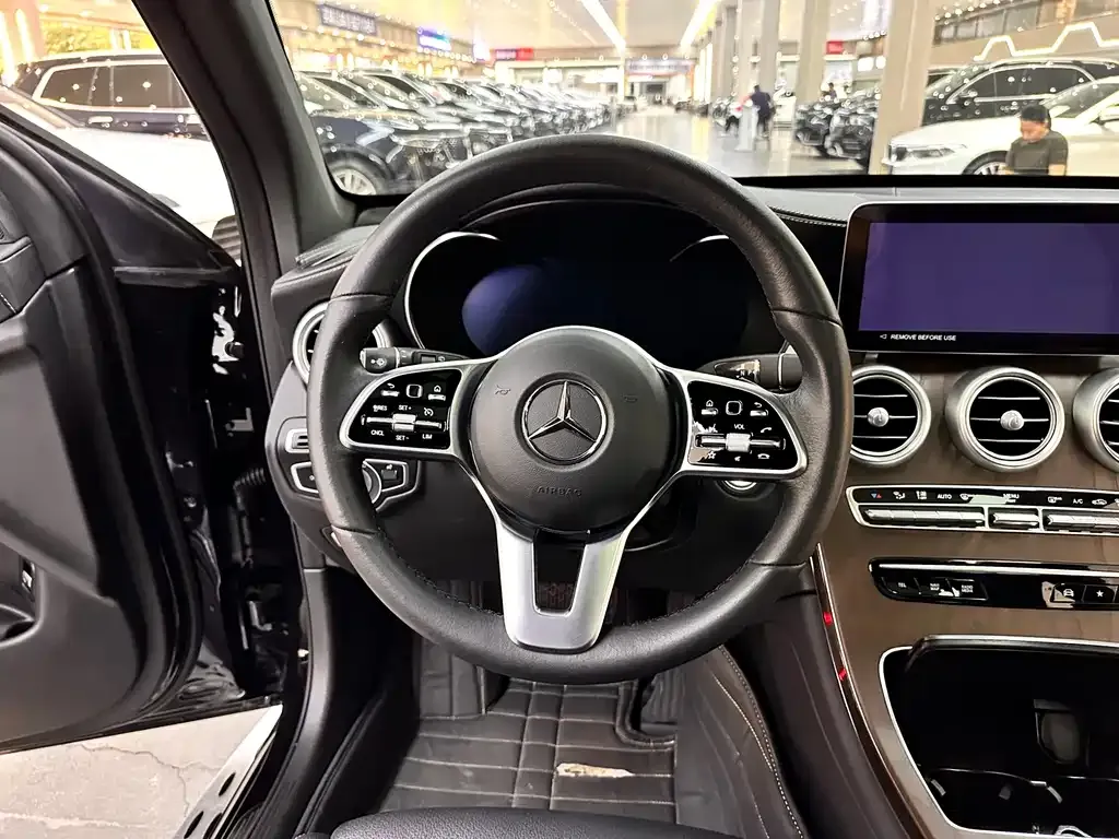 Mercedes-Benz GLC — фото 2