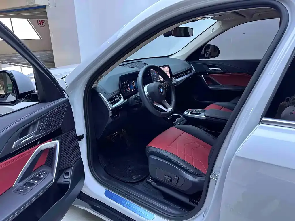 BMW X1 — фото 7