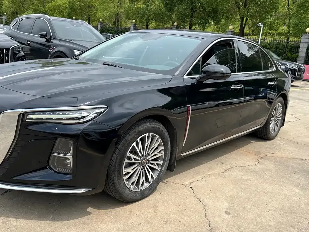 Hongqi H5 — фото 10