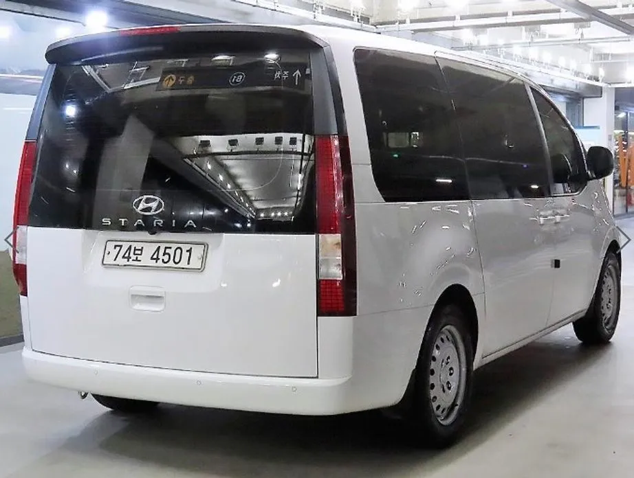 Hyundai Staria — фото 10