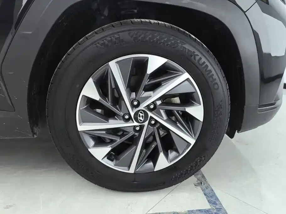 Hyundai Tucson — фото 7