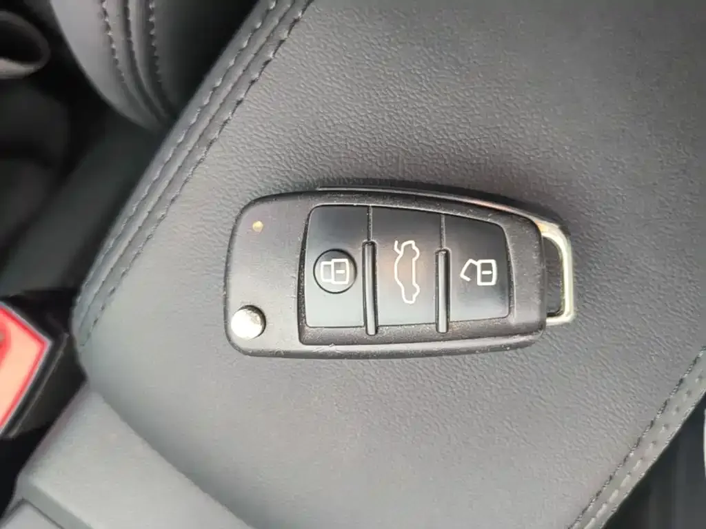 Audi A3 — фото 2