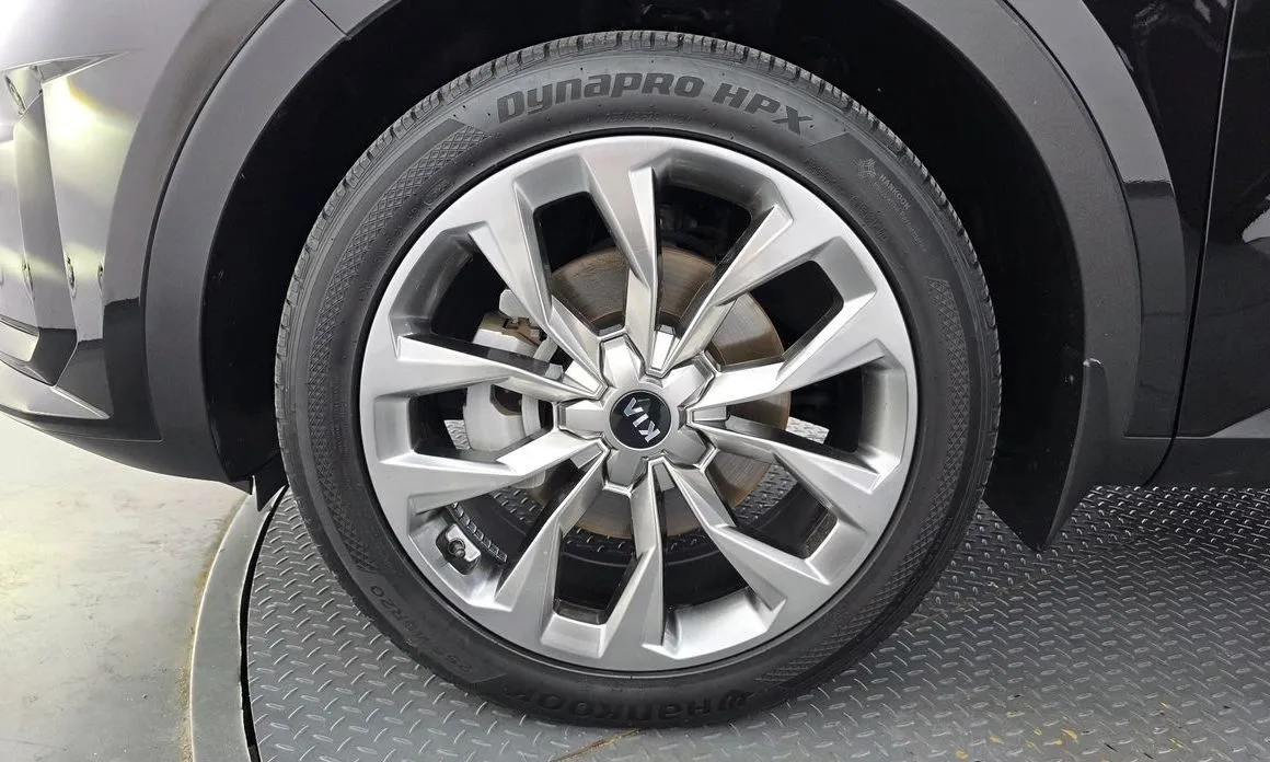 Kia Sorento — фото 6