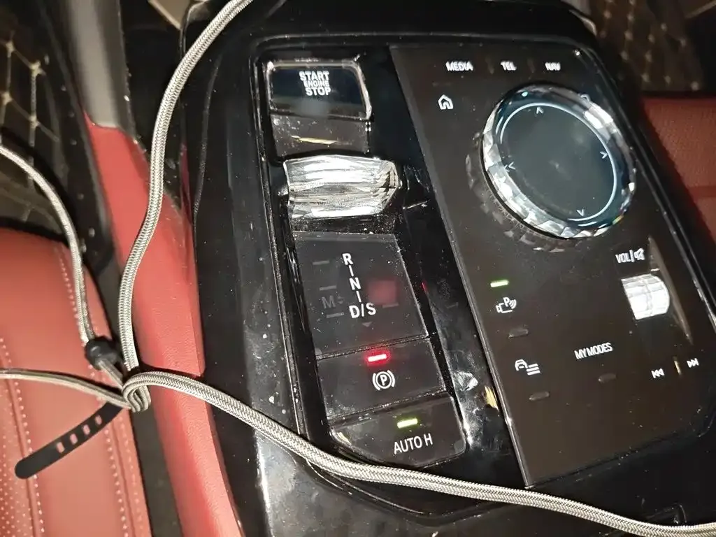 BMW 5 Series — фото 10