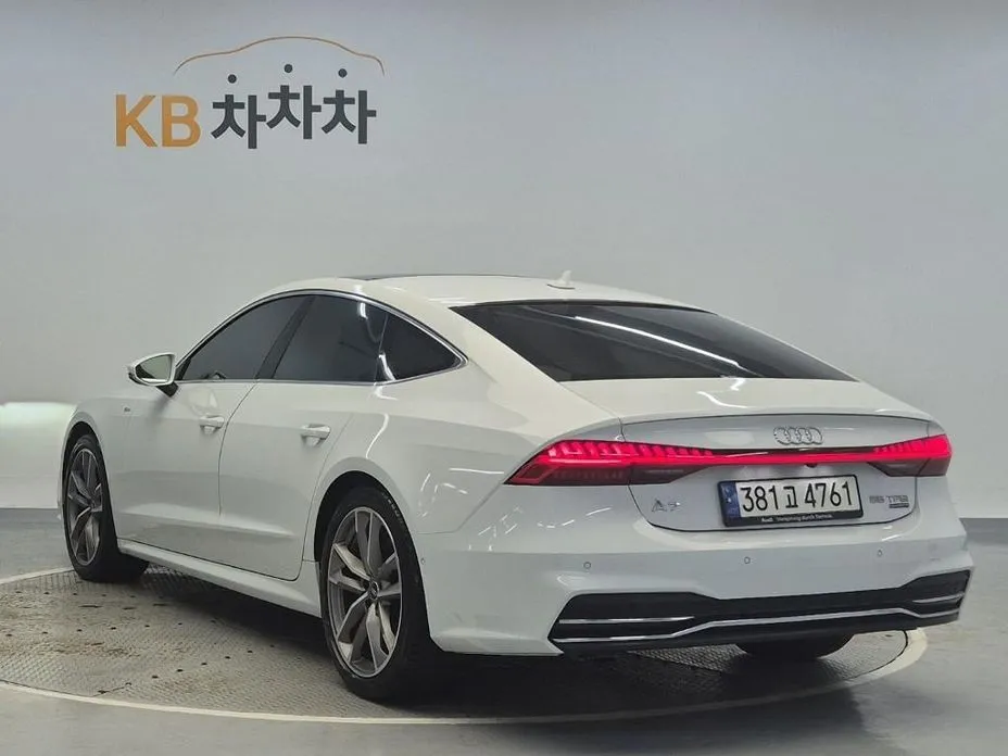 Audi A7 — фото 10