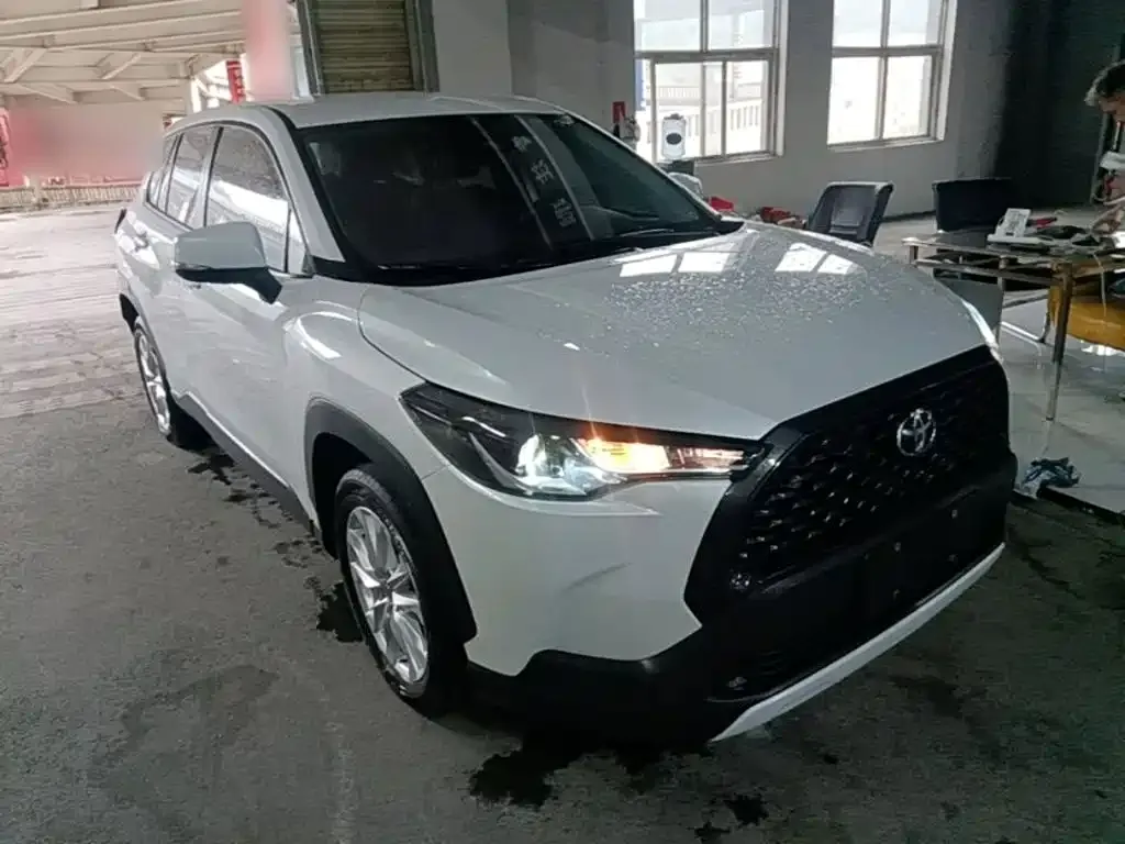 Toyota Corolla Cross 2024 из CN, фото 10