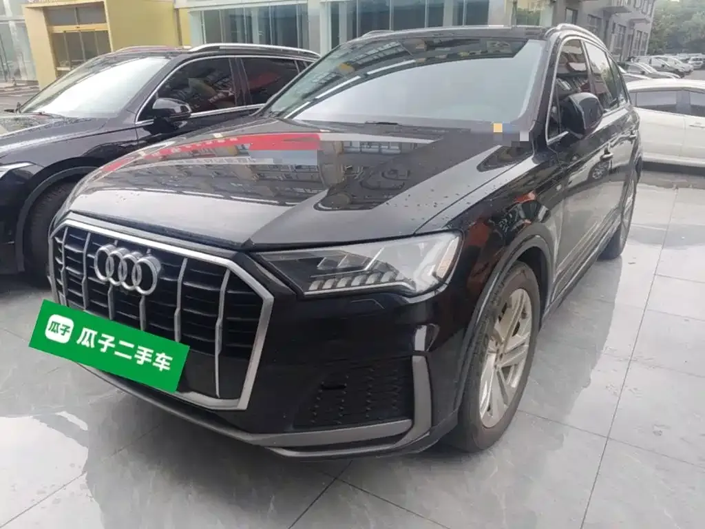 Audi Q7 2024 из CN, фото 9