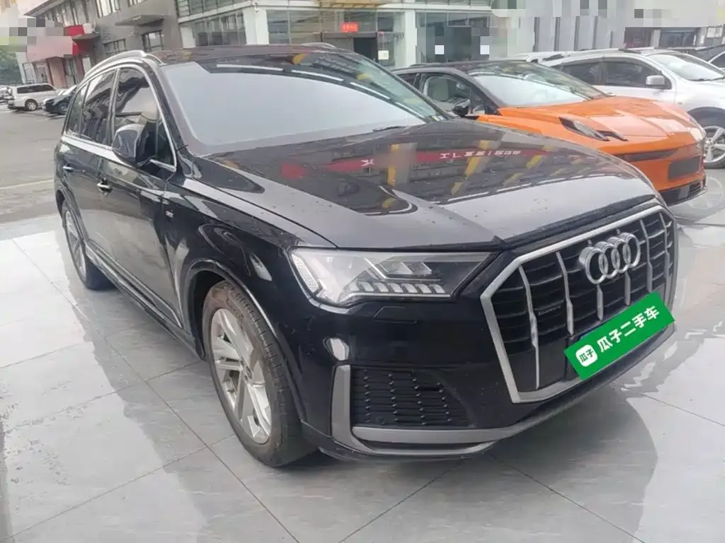 Audi Q7 2024 из CN, фото 7