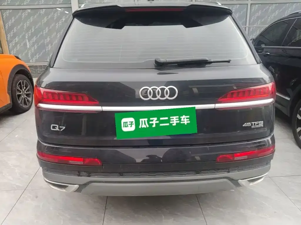 Audi Q7 2024 из CN, фото 5