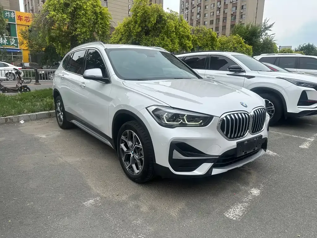 BMW X1 — фото 10