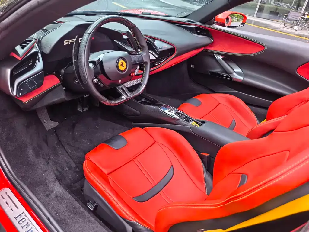 Ferrari SF90 — фото 4
