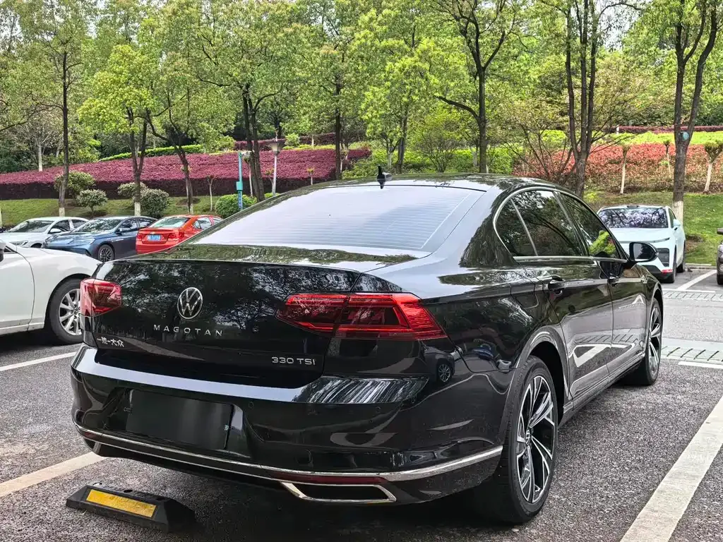Volkswagen Magotan 2023 из CN, фото 9