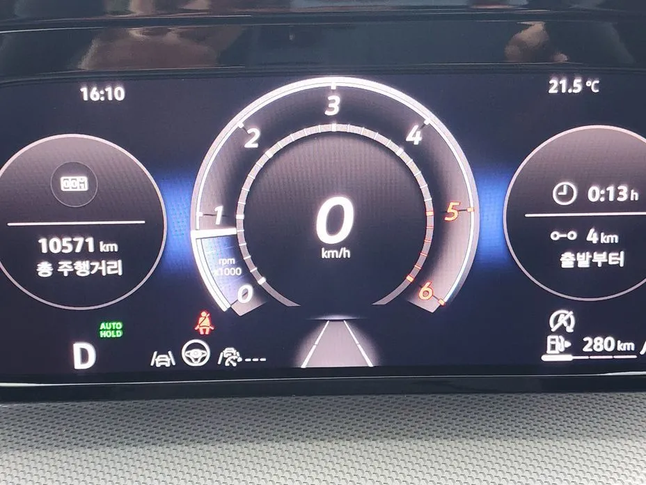 Volkswagen Golf 2025 из KR, фото 10