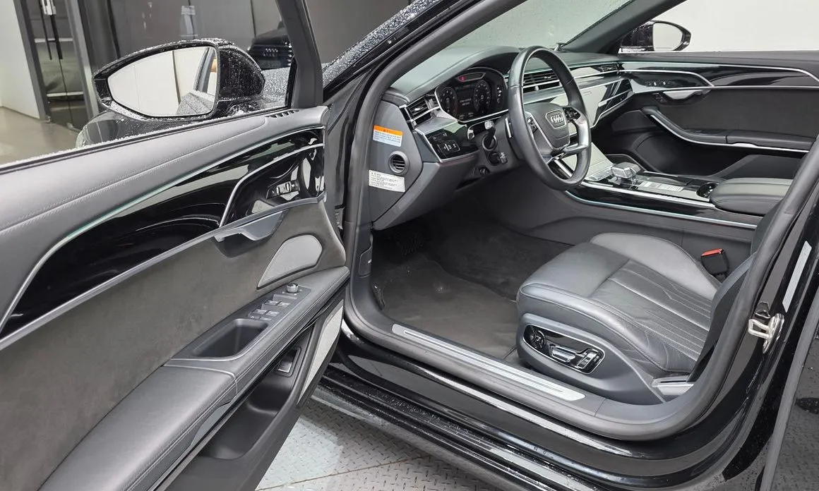 Audi A8 2021 из KR, фото 10