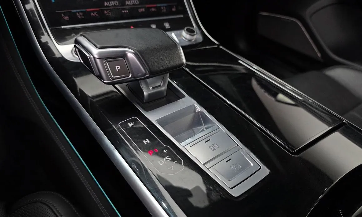 Audi A8 2021 из KR, фото 7