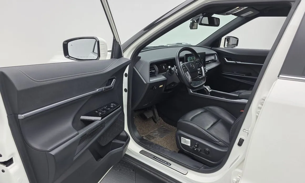 KG Mobility (Ssangyong) Torres 2023 из KR, фото 5