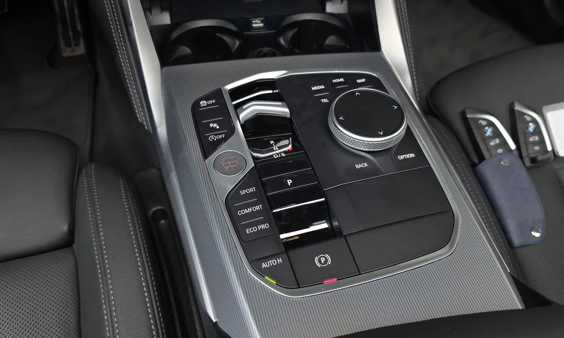 BMW 4-Series 2024 из KR, фото 4