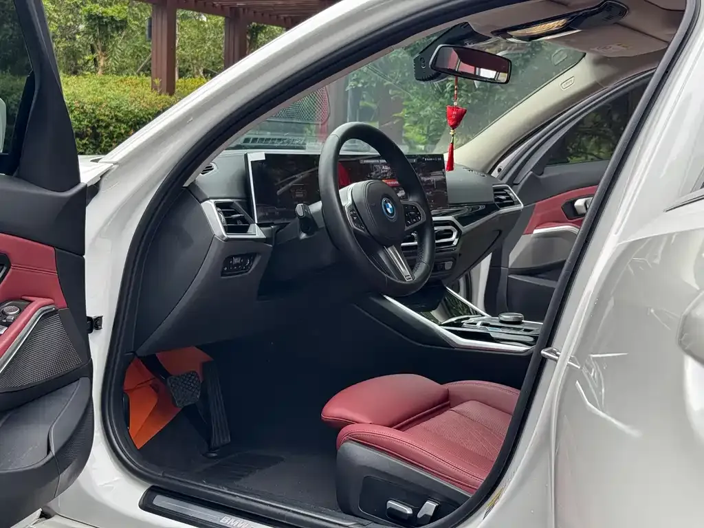 BMW i3 — фото 4