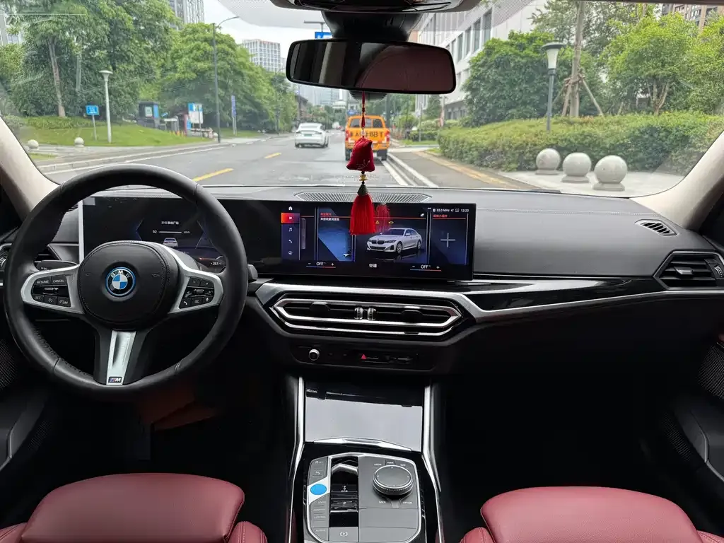 BMW i3 — фото 3