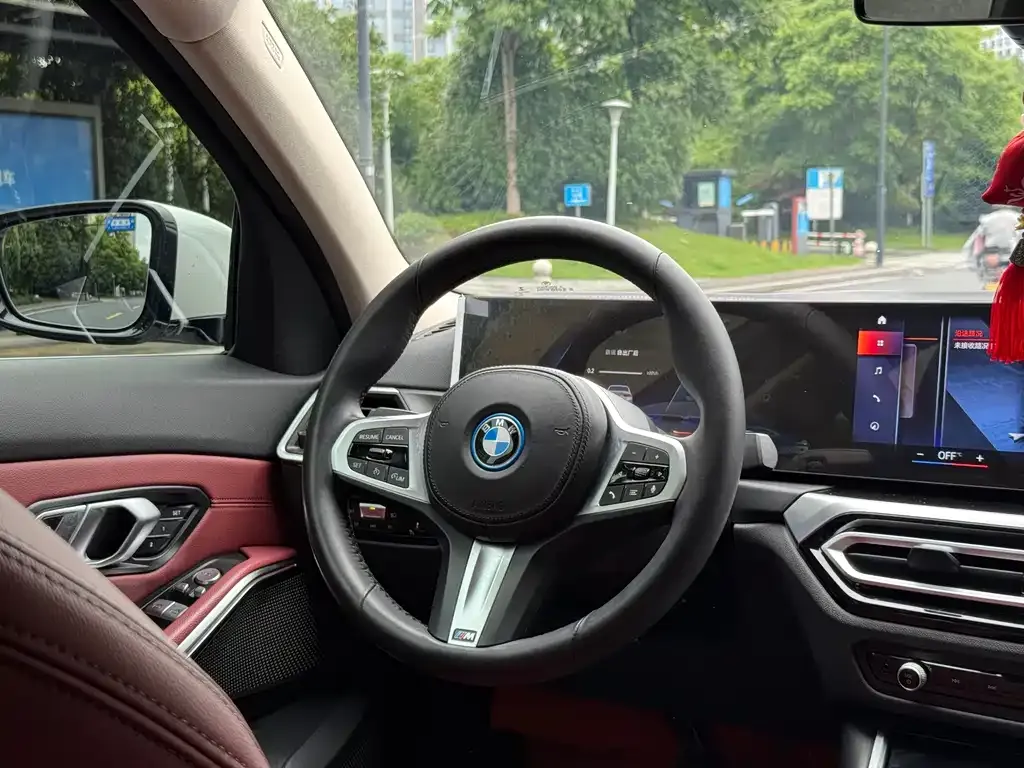 BMW i3 — фото 9