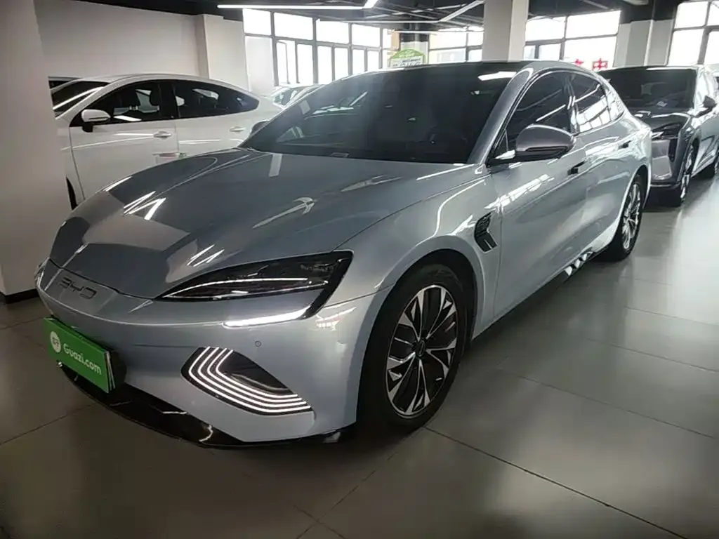 BYD Seal — фото 3