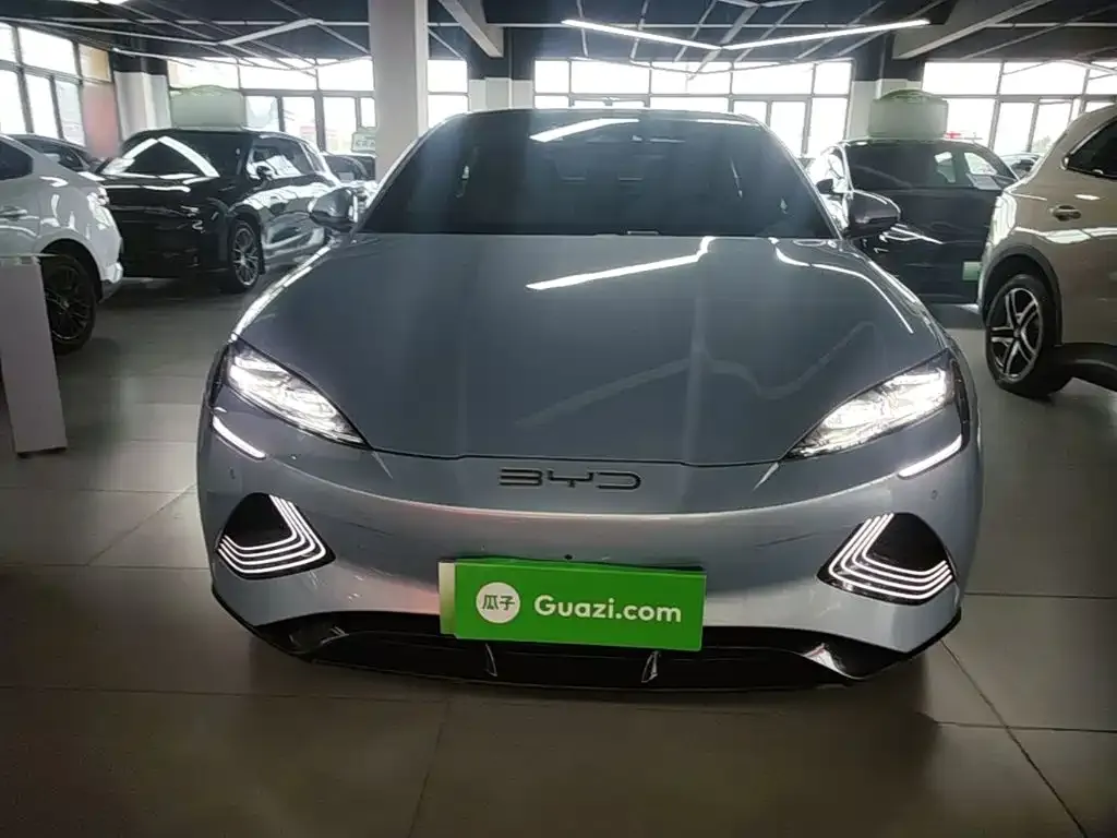 BYD Seal — фото 2
