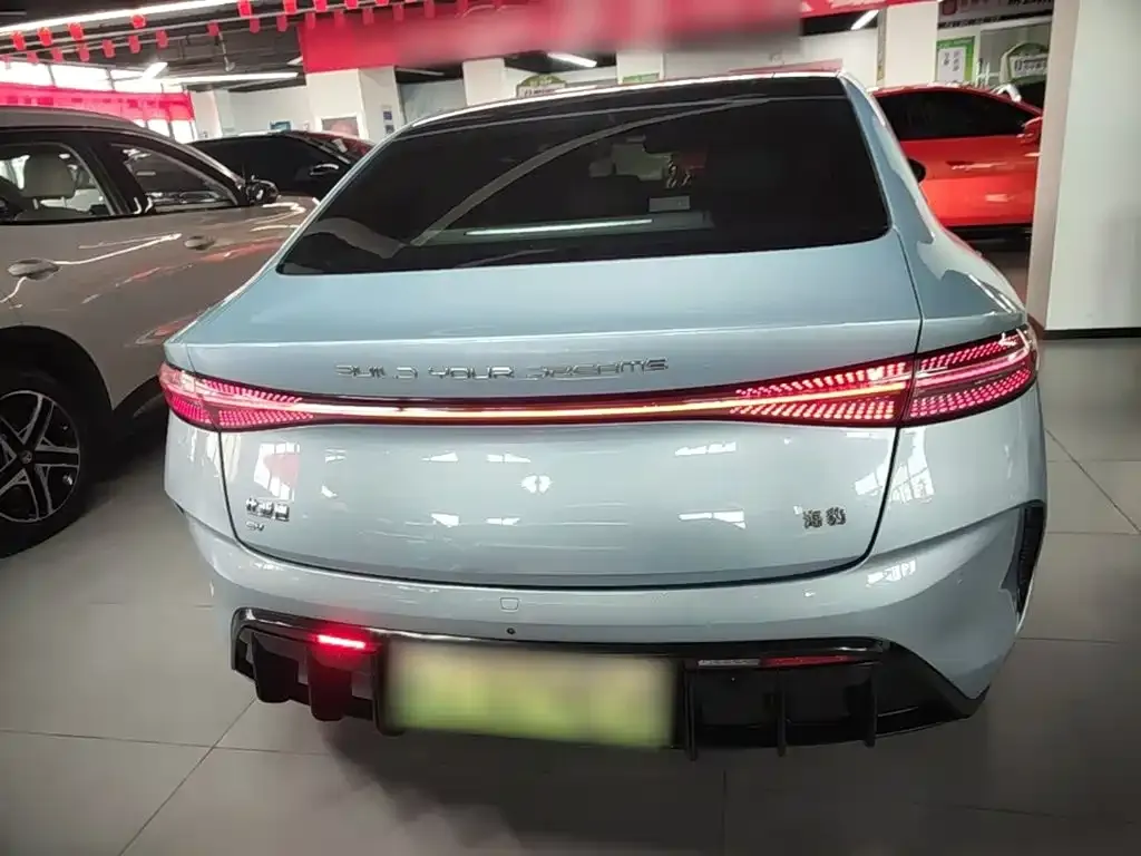 BYD Seal — фото 6
