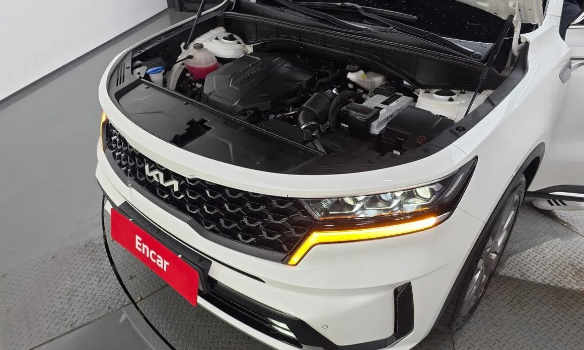 Kia Sorento — фото 6