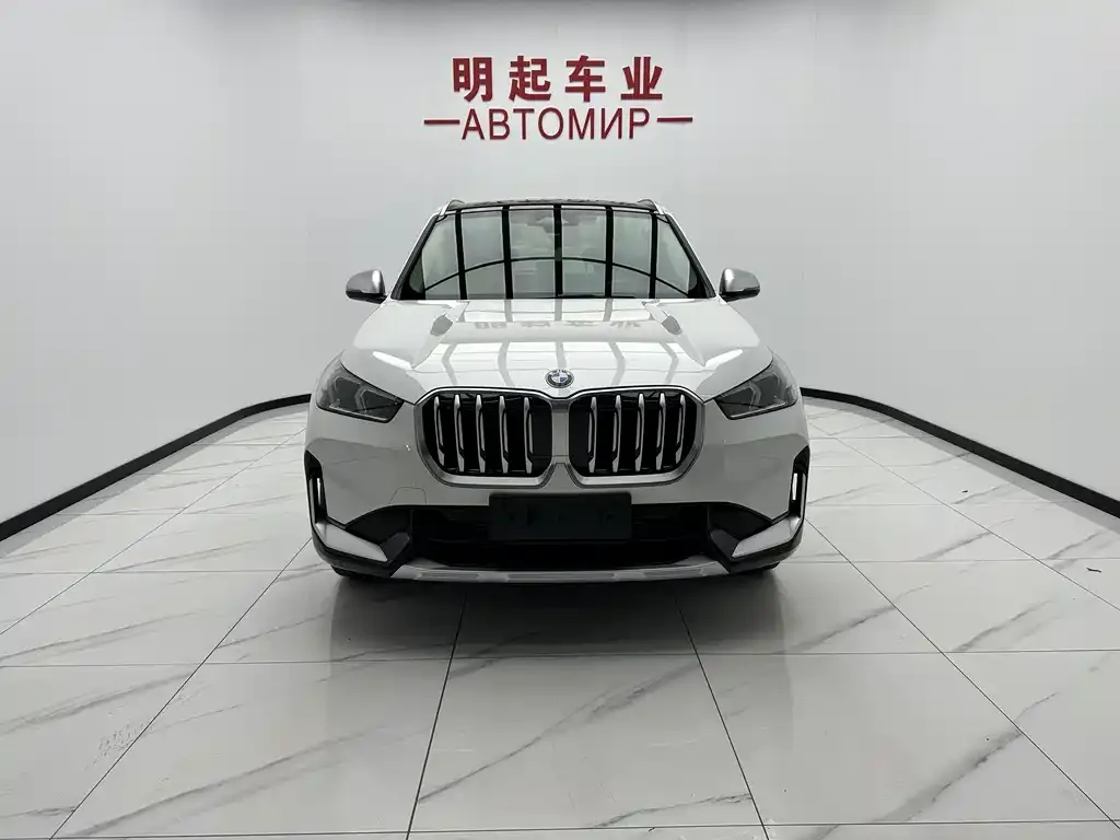 BMW X1 — фото 3