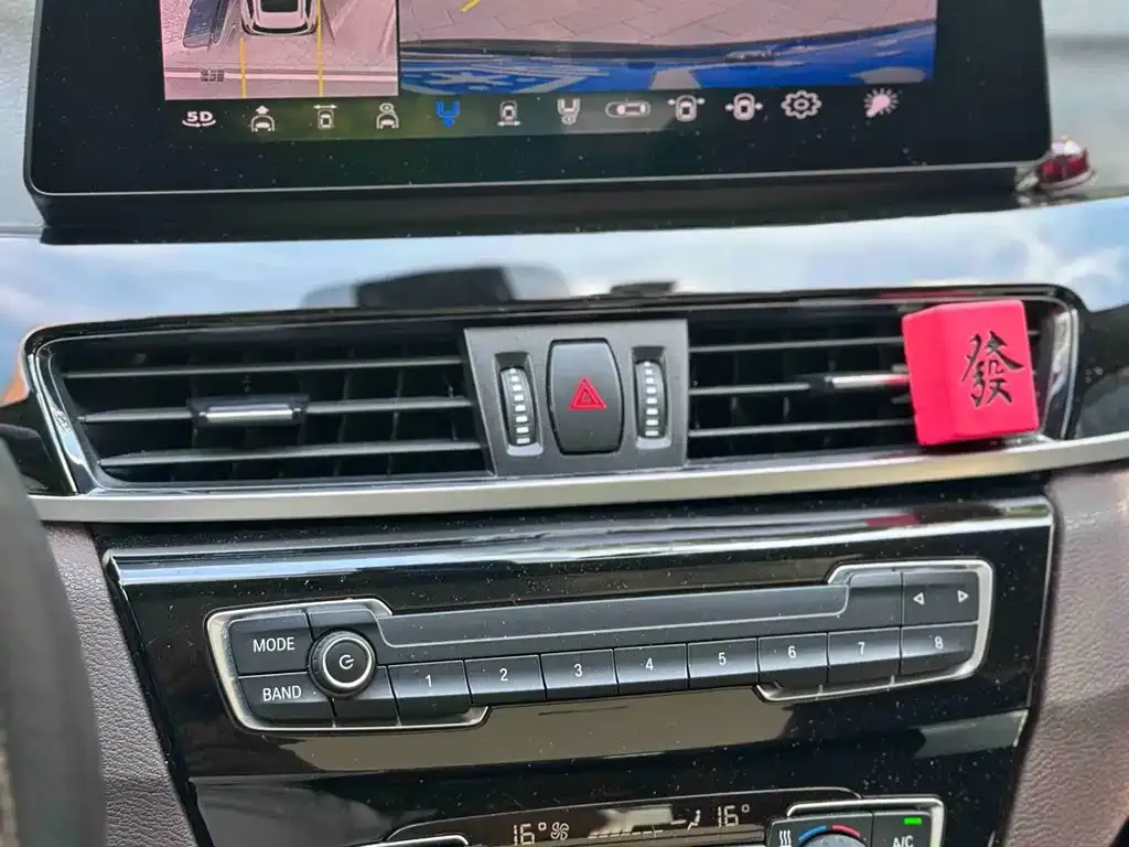 BMW X1 — фото 6