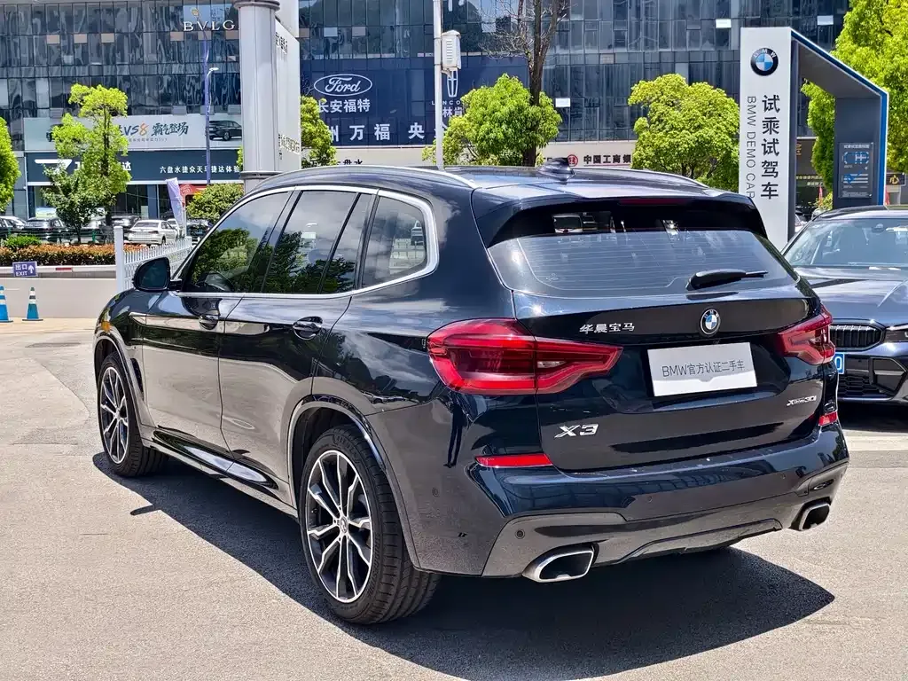 BMW X3 — фото 8
