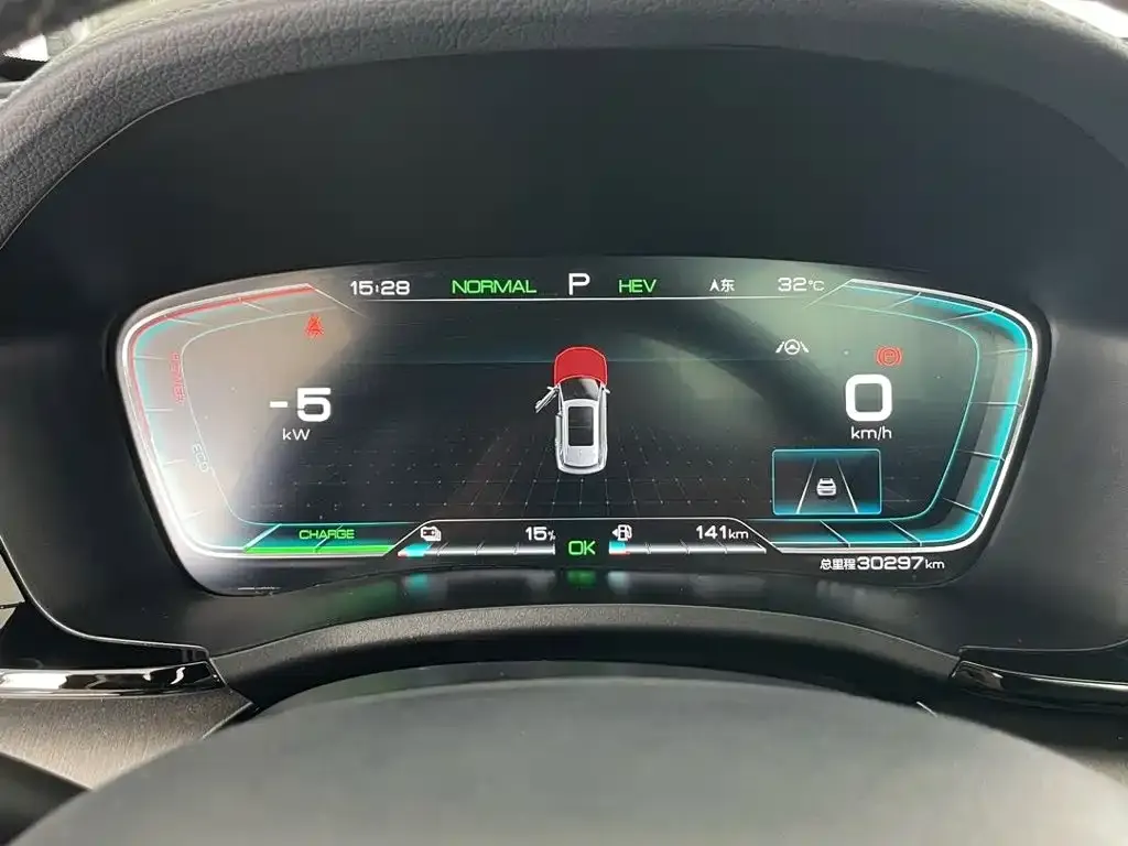 BYD PLUS New Energy — фото 3