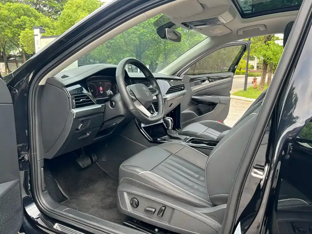 Volkswagen Passat — фото 9