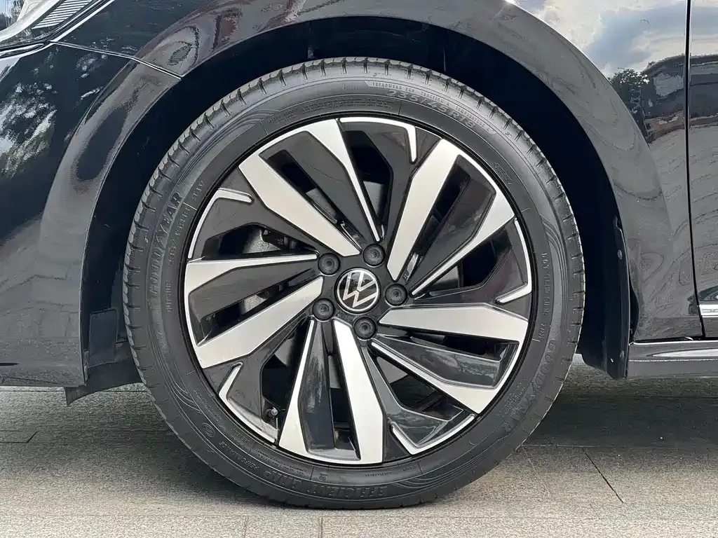 Volkswagen Passat — фото 6