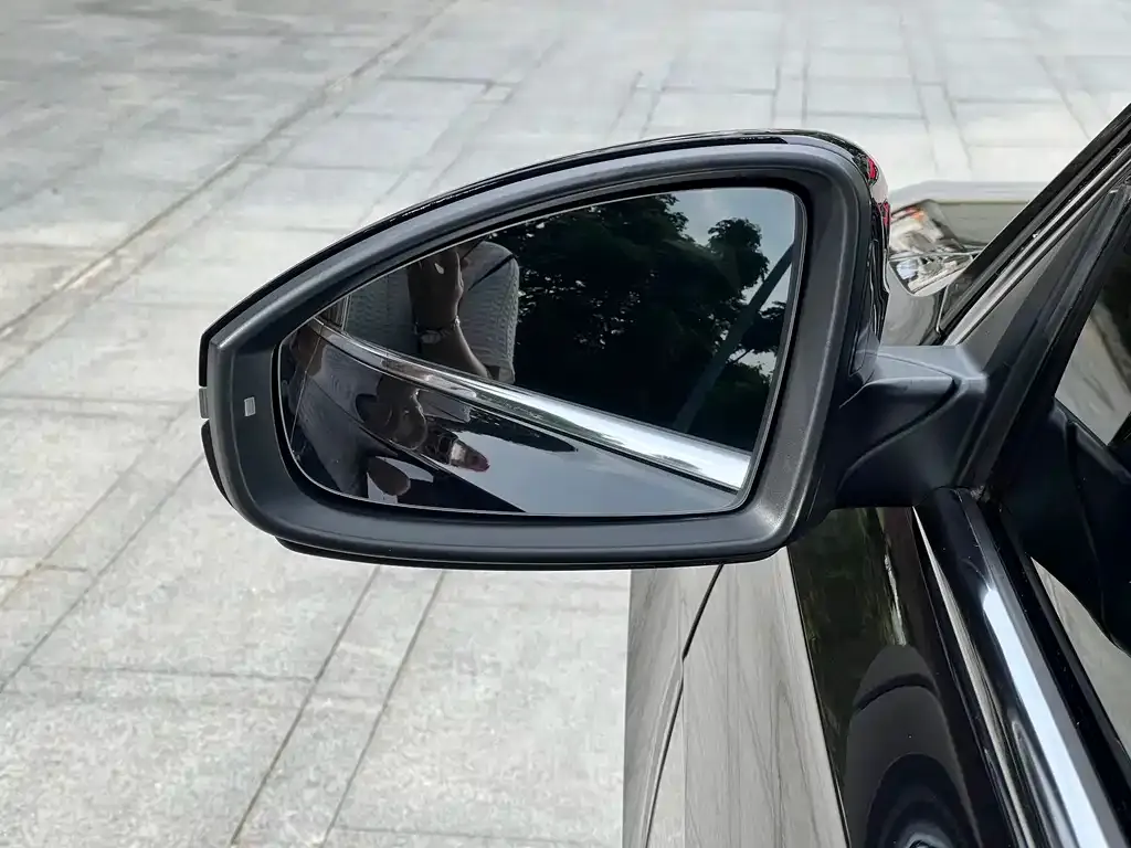 Volkswagen Passat — фото 4