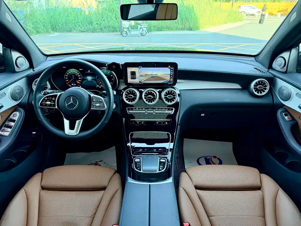 Mercedes-Benz GLC — фото 2