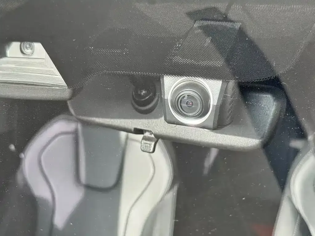 Hyundai Elantra — фото 4