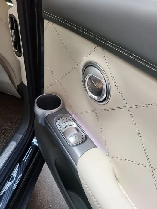 Genesis GV60 — фото 2
