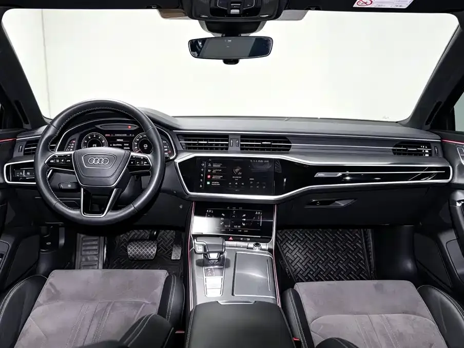 Audi A6L — фото 7