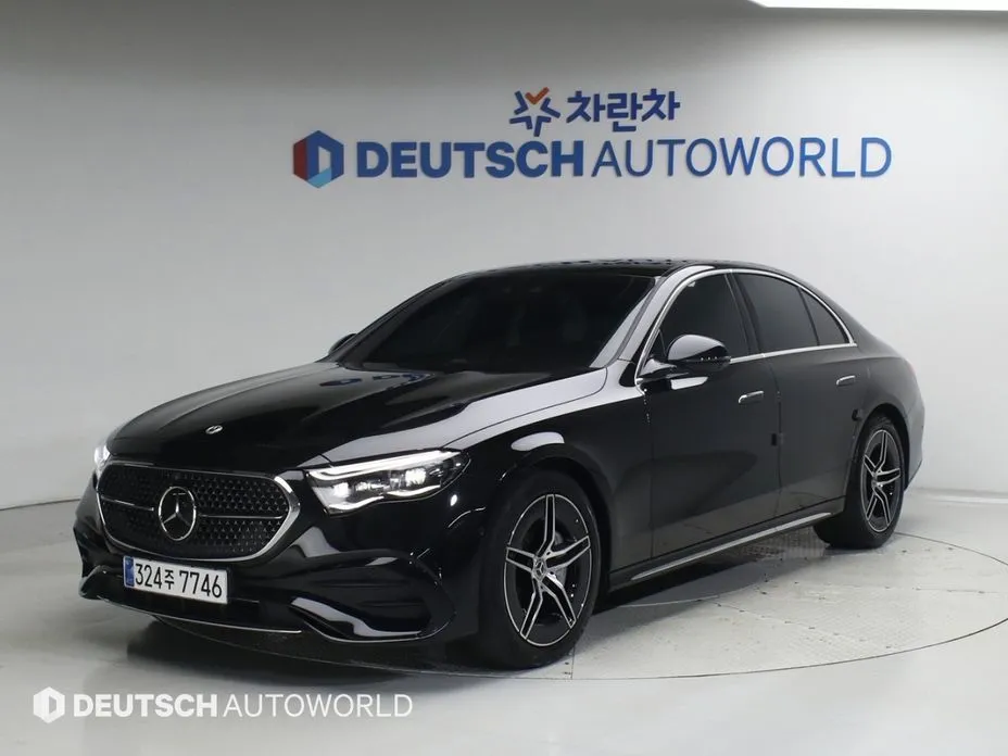 Mercedes-Benz E-Class — фото 1