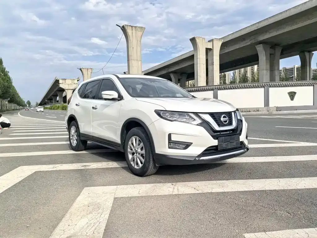 Nissan X-Trail — фото 5