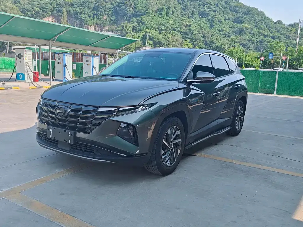 Hyundai Tucson — фото 1