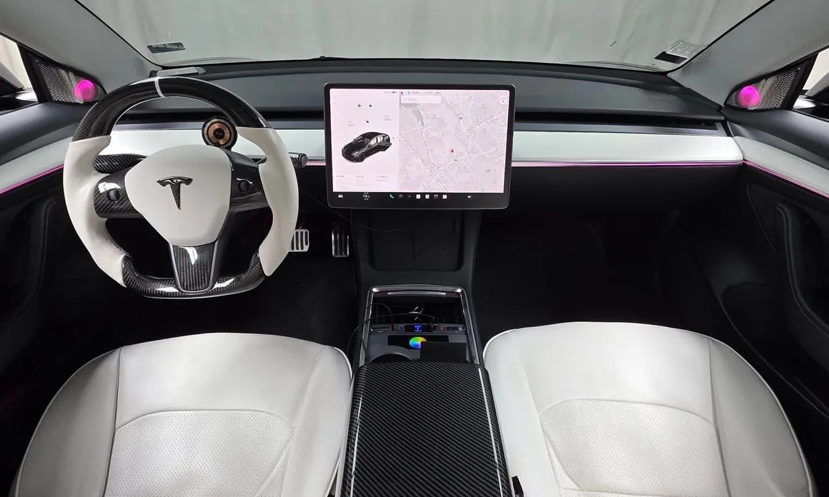 Tesla Model 3 — фото 10